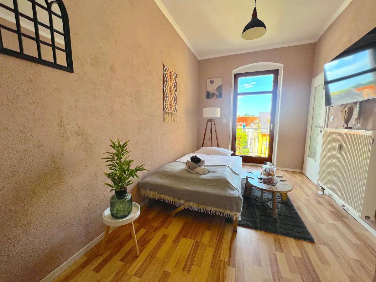 Elbling Apartment Mit Terrasse - Netflix - Parkplatz - Weinbergblick Meissen Exterior foto
